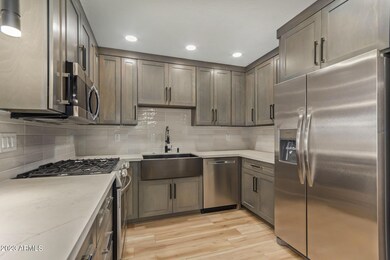 3406 E Oak St, Phoenix, AZ 85008 - photo 2