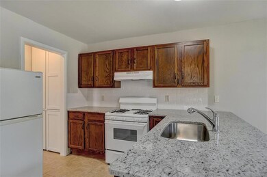 2117 N Crockett St unit A, Sherman, TX 75092 - photo 4
