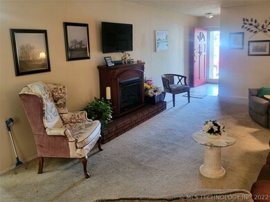 Very bright and welcoming!