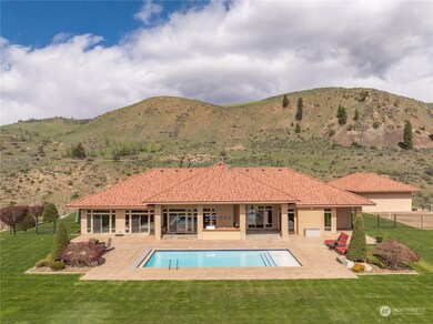 146 Crest Dr, Chelan, WA 98816 - photo 3