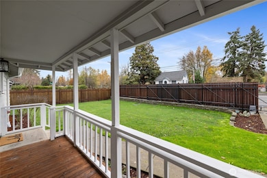 12010 Waller Rd E, Tacoma, WA 98446 - photo 4