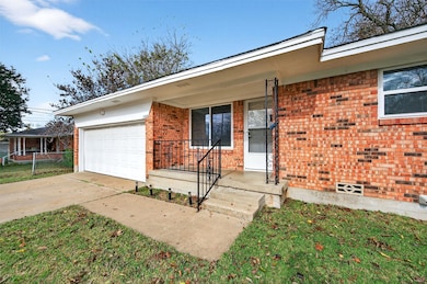 1509 E Magnolia St, Sherman, TX 75090 - photo 3