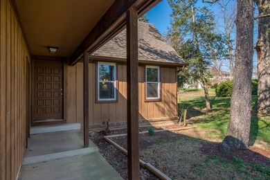 5473 Godown Rd, Columbus, OH 43235 - photo 2