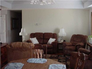 554 Helmwood Cir, Mount Washington, KY 40047 - photo 4