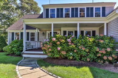 Covered Front Porch!
