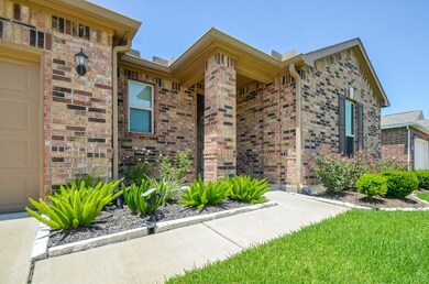 3808 Canterbury Park Dr, Pearland, TX 77584 - photo 7