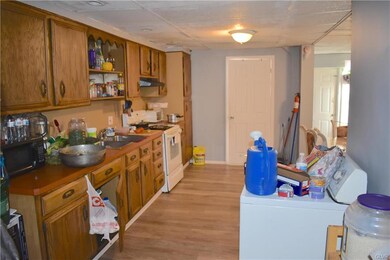 208 N 2nd St, Allentown, PA 18102 - photo 3