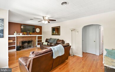 3517 Cemetery Cir, Knoxville, MD 21758 - photo 2