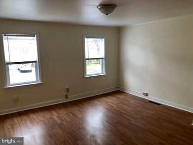 9 Oregon St, Mercersburg, PA 17236 - photo 5