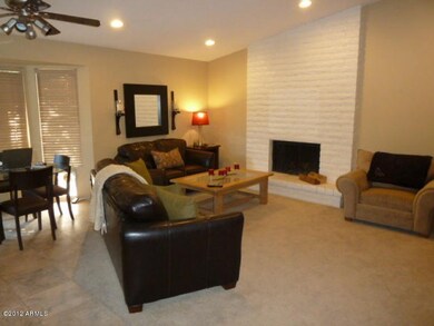 family room (2)