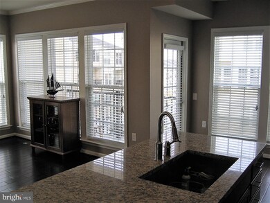 42721 Eildon Terrace unit 17Q, Ashburn, VA 20147 - photo 4