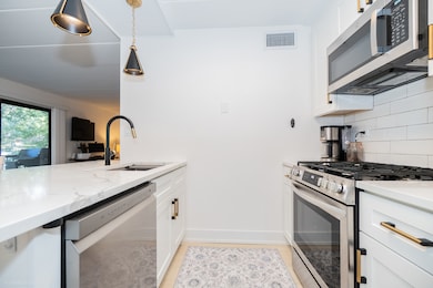 10 E Fountainview Ln unit 1B, Lombard, IL 60148 - photo 6