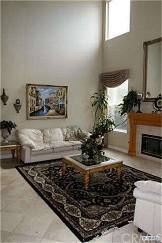 2 Story ceilings