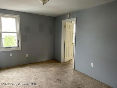 416 Cherry St unit 2nd fl, Scranton, PA 18505 - photo 3