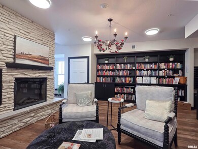 2592 Middle Rd, Bettendorf, IA 52722 - photo 7