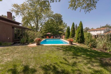 R Pool