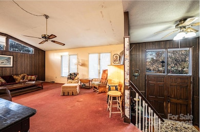 357 Birch Circle Dr, Hudson, NC 28638 - photo 5