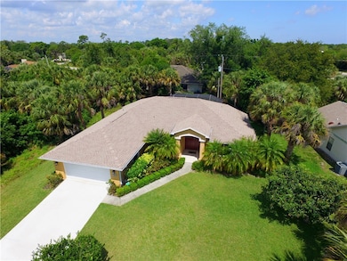 106 Redgrave Dr, Sebastian, FL 32958 - photo 2