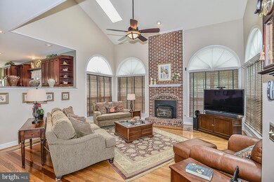 3510 Commodore Ct, Herndon, VA 20171 - photo 6