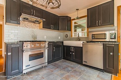 110 Ravenhurst Ave, Staten Island, NY 10310 - photo 6