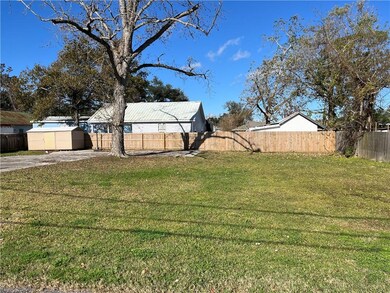 235 W Easy St, Destrehan, LA 70047 - photo 2