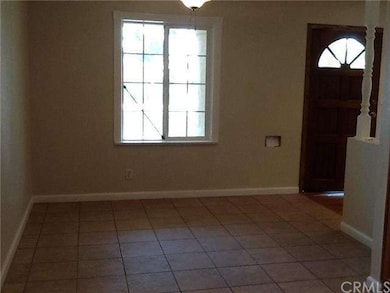 Eating area adjacent to kitchen