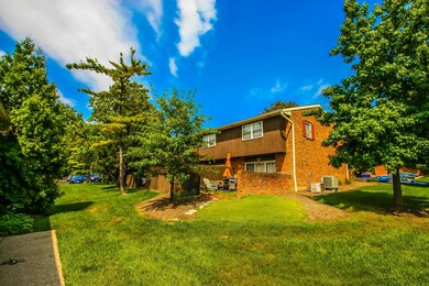 1367 Bluff Ave B (1 of 1)