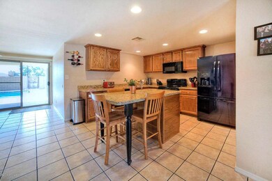 2210NLongmore06
