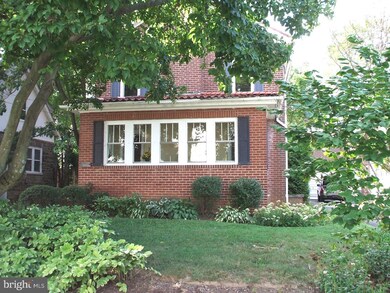 138 E Parkway Ave, Chester, PA 19013 - photo 2