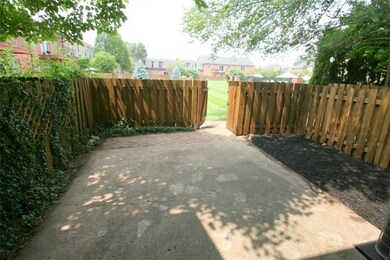 8508 Canterbury Square E, Indianapolis, IN 46260 - photo 3