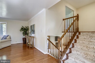 9640 Cinnamon Creek Dr, Vienna, VA 22182 - photo 6