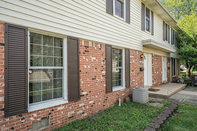 44409 Newburyport Dr unit 133, Canton, MI 48187 - photo 4