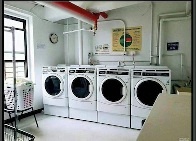 Wendy Building unit 5K, Flushing, NY 11354 - photo 2