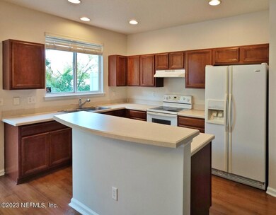 2394 Sunset Bluff Dr, Jacksonville, FL 32216 - photo 3