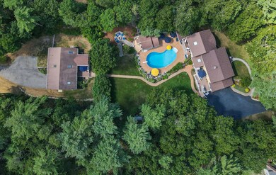 7 Holly Tree Ln, West Wareham, MA 02576 - photo 2