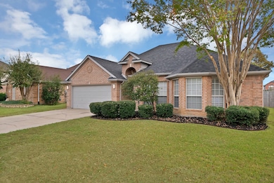 1502 Oxford Dr, Mansfield, TX 76063 - photo 3