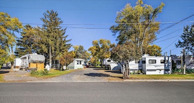 735 NW Greewood Ave, Redmond, OR 97756 - photo 5