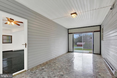 9230 Orchard Rd, Spring Grove, PA 17362 - photo 4