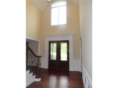 Entry/Foyer.