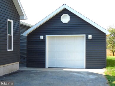 3719 Sycamore Grove Rd, Chambersburg, PA 17202 - photo 3