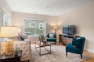 135 Willow Ave unit 3, Somerville, MA 02144 - photo 2