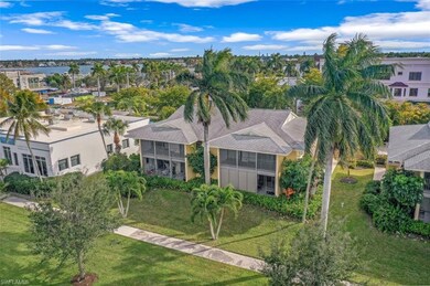 746 Broad Ave S unit 746, Naples, FL 34102 - photo 3