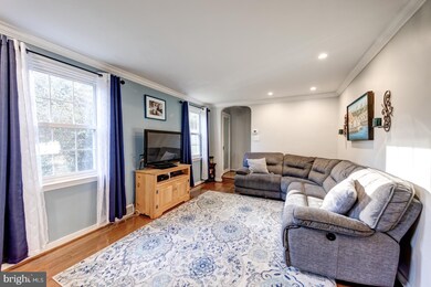 29 Edgewood Rd, Broomall, PA 19008 - photo 3