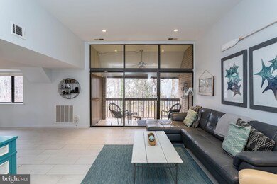 1661 Parkcrest Cir unit 300, Reston, VA 20190 - photo 4