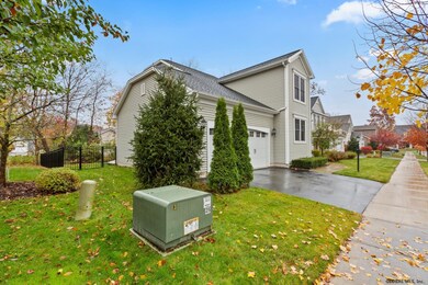 3 Maria Ln, Saratoga Springs, NY 12866 - photo 2