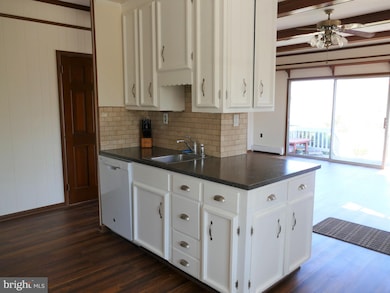 2389 Us Highway 211 E, Luray, VA 22835 - photo 3