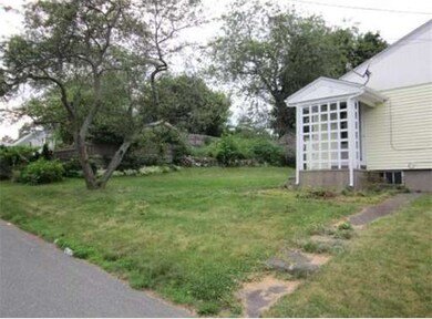 15 Pearson St, Beverly, MA 01915 - photo 2