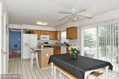 5923 Clear Ridge Rd, Elkridge, MD 21075 - photo 3