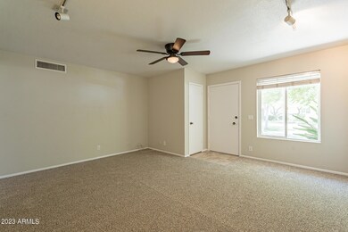636 N Lesueur Cir, Mesa, AZ 85203 - photo 5
