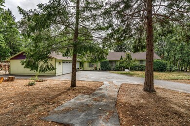 243 Dustin Way, Grants Pass, OR 97526 - photo 2